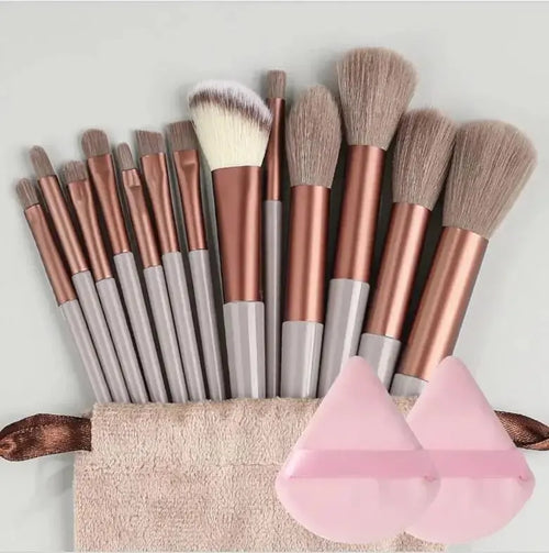 Professional Makeup Brush Set - Soft Fluffy Cosmetic Brushes with Storage Bag